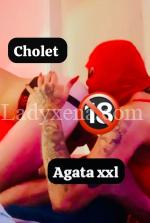 agatha - escort Cholet