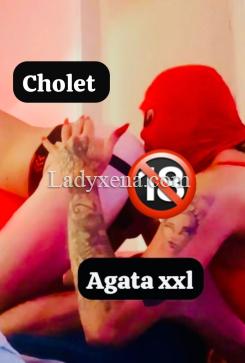 agatha - escort Cholet