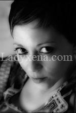junya - escort Beziers