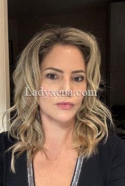 luana95e - escort Paris 15eme