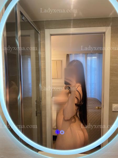 Lolabellaa escort Annecy