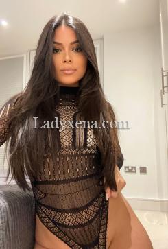 bellax - escort Paris 8eme