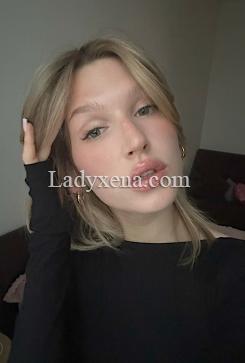 luna_model - escort Paris 18eme