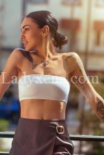 arianna - escort Ch&acirc;lons-en-Champagne